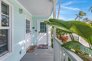 Exterior detail - A & E's Tranquil Tides at the Truman Annex in Key West (Key West)