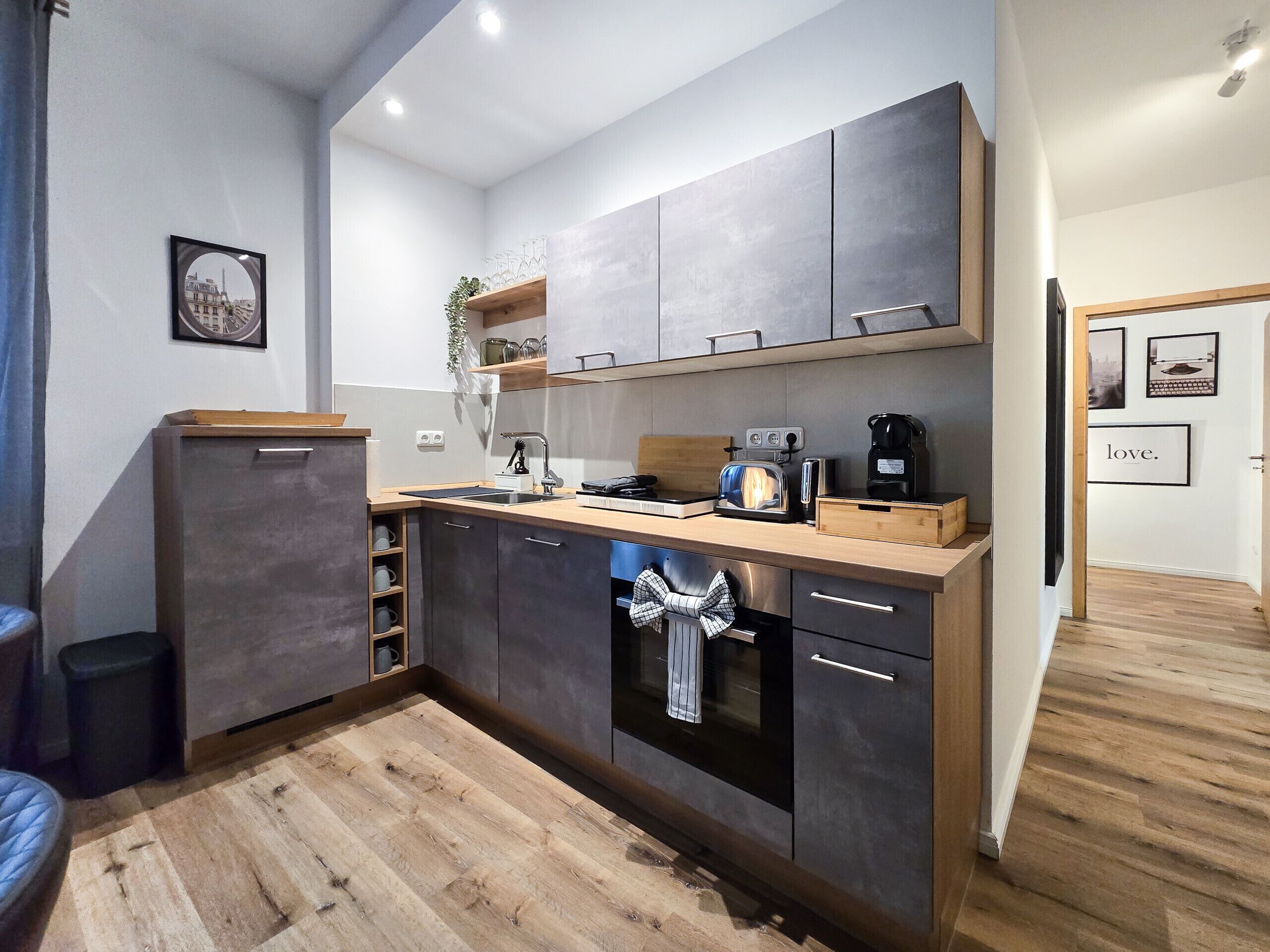 Frigorífic, forn, placa de cuina i rentaplats 