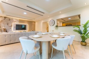 Dining - Spacious3BR and Assistant Room with Community View - Al Quortaj Villa, Al Furjan (Dubai)