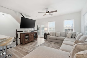 House, 4 Bedrooms | Living area | Smart TV - Sea Bright Gem Steps To Beach + Parking 4 Bedroom Home (Rumson)