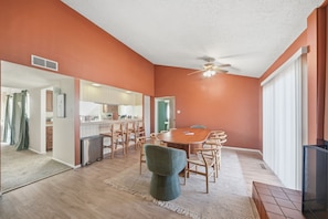 House, 4 Bedrooms | Dining - Albuquerque Escape Hot Tub + Atrium 4 Bedroom Home (Albuquerque)