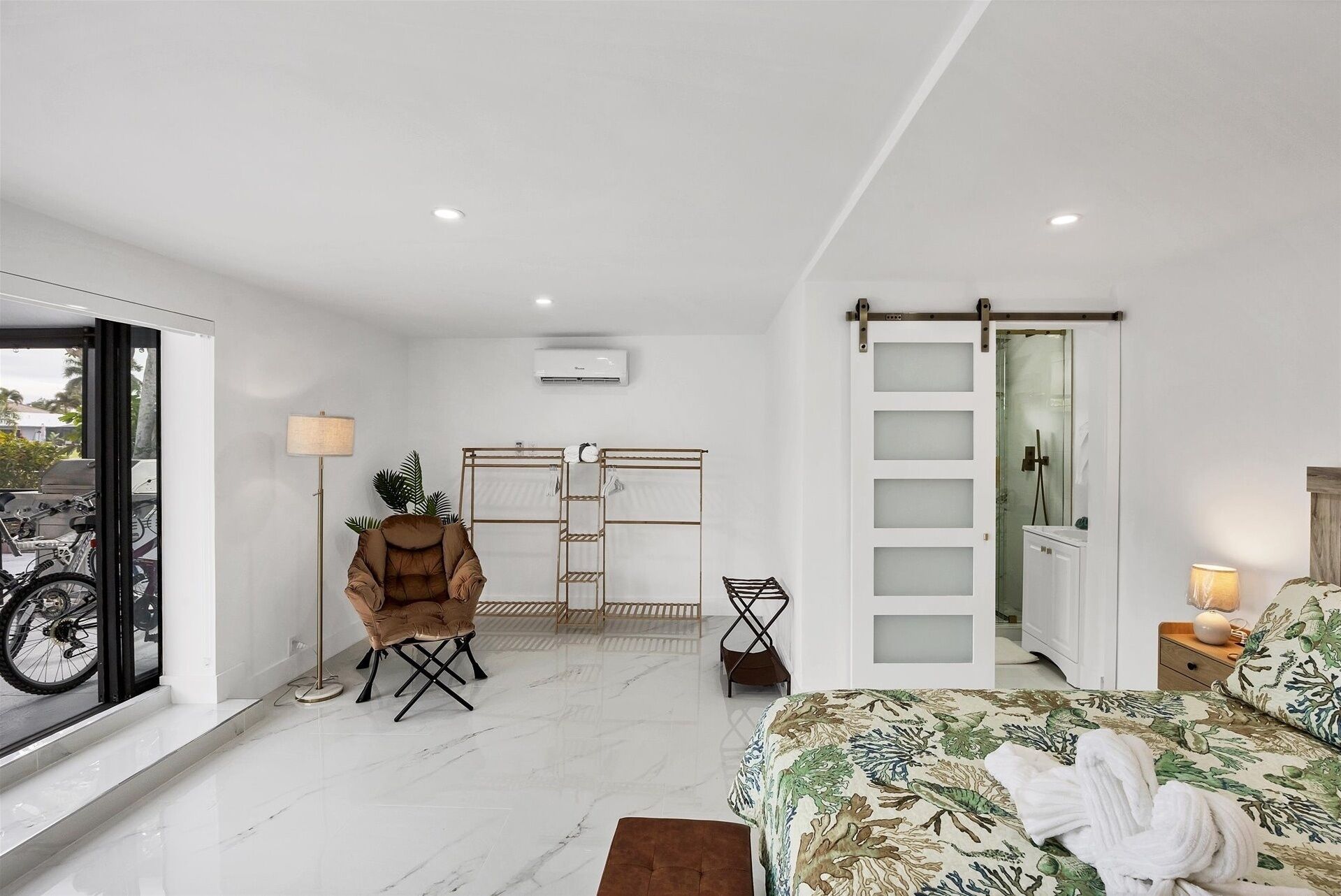 Casa, 4 camere da letto | 4 camere, Wi-Fi gratuito