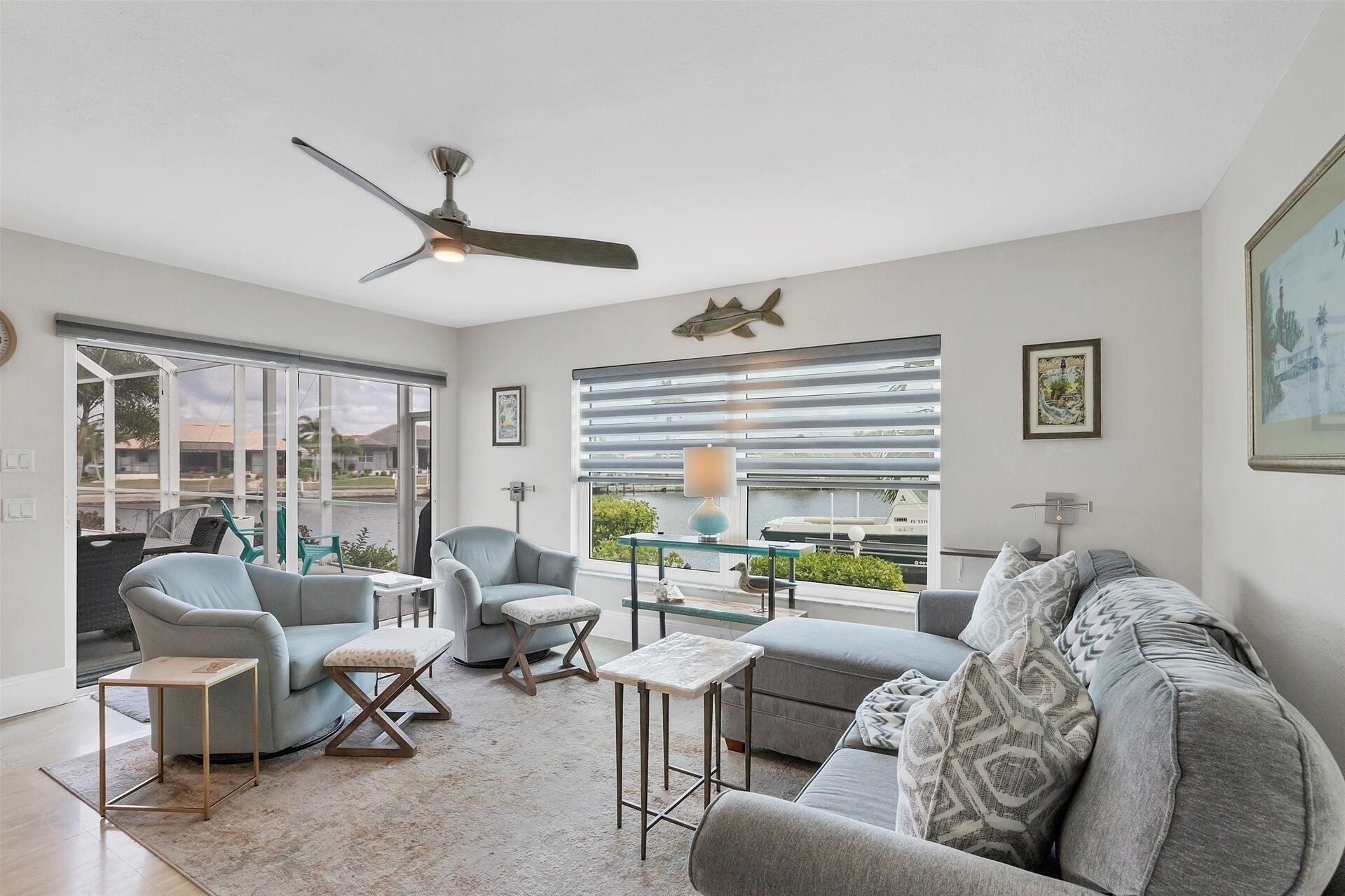 House, 4 Bedrooms | Living area | Smart TV