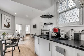 Private kitchen - Terrific 2-bedroom apartment in London (London)