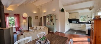 Robins Nest, bungalow in the woods between Nijmegen and Groesbeek