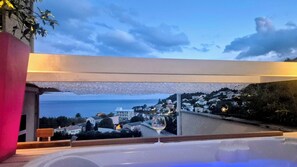 Outdoor spa tub - Bella vista (Santa-Maria-di-Lota)