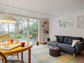 TV, fireplace - "Patti" - 700m from the sea by Interhome (Blokhus)