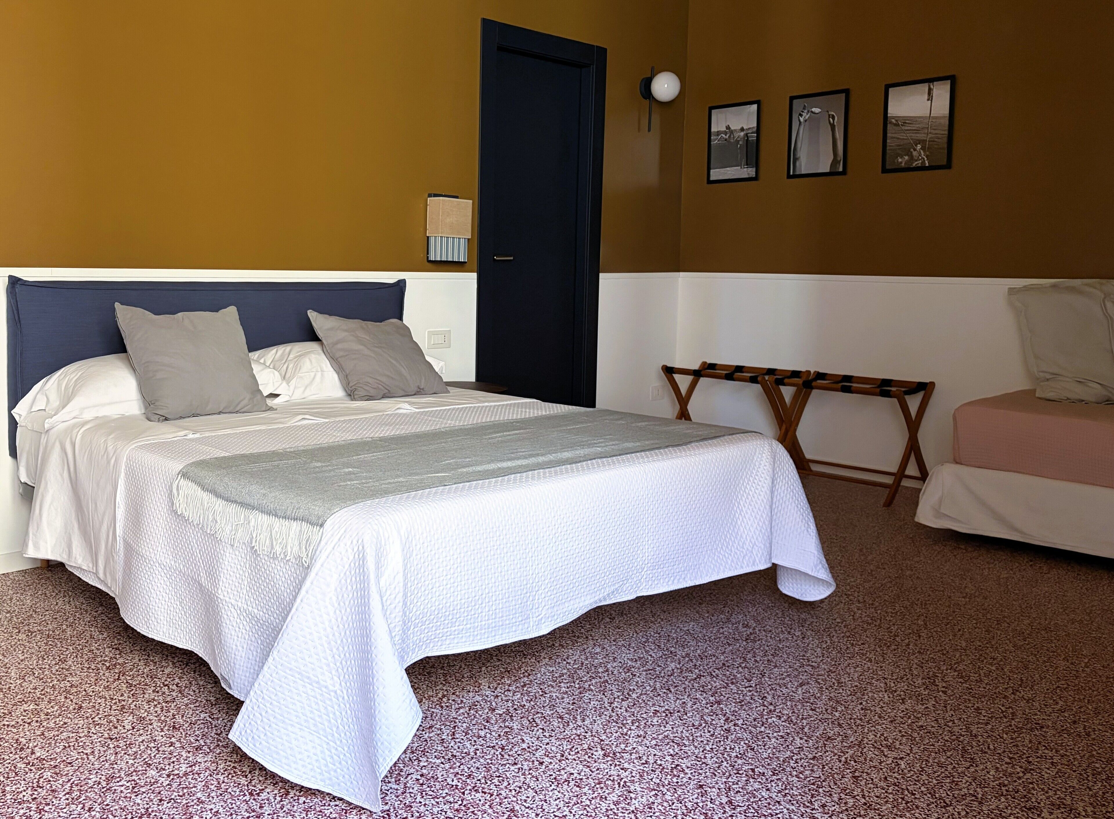 Deluxe Double or Twin Room | Desk, blackout drapes, free WiFi