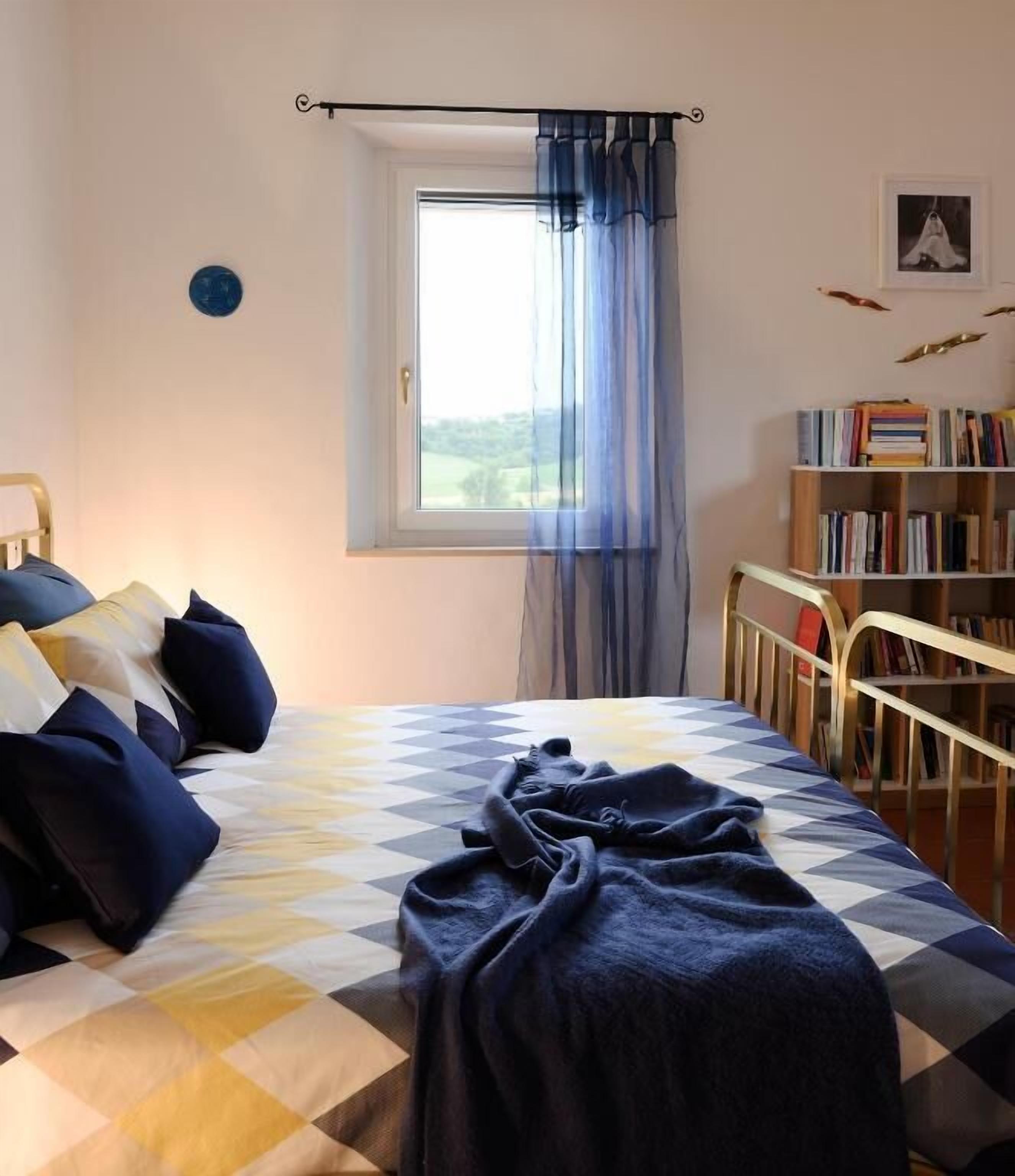 Classic Triple Room, Hill View | Desk, laptop workspace, iron/ironing board, free WiFi