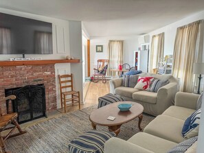Smart TV - Charming 4 Bedroom Beach Retreat with Views, Steps to South Village Beach (West Dennis)