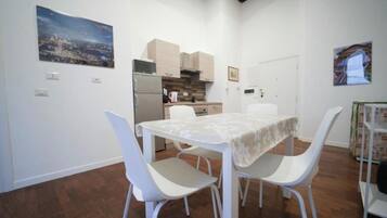 Deluxe Apartment, 2 Bedrooms | Living area