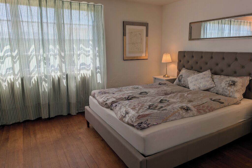 2 habitaciones, tabla de planchar con plancha y wifi gratis 