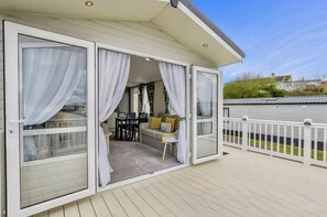 Terrace/patio - Blue Water 3 Beverley Bay Static Caravan (Paignton)