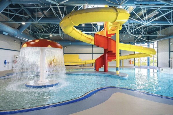 Pool - Leona Static Caravan Hoburne Devon Bay (Paignton)