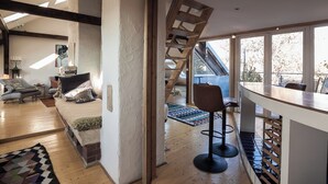 Unclassified image, 4 of 36, button - Central Penthouse, for romantic lovers and those who love to read and chill (Graz)