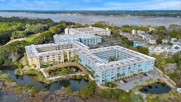 Exterior - Oceanfront condo - walk to the beach 10min or use free shuttle (Hilton Head Island)