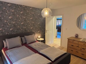 4 bedrooms, iron/ironing board, Internet, bed sheets - Spacious Swedish house on the edge of the forest (Ljungby)