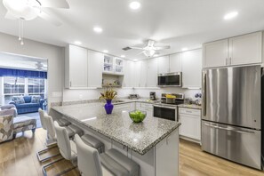 Fridge, microwave, oven, stovetop - Centrally located townhouse w/ heated pool & spa (Marco Island)