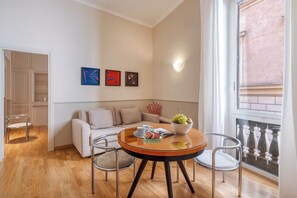 Dining - Navona Boutique House (Rome)