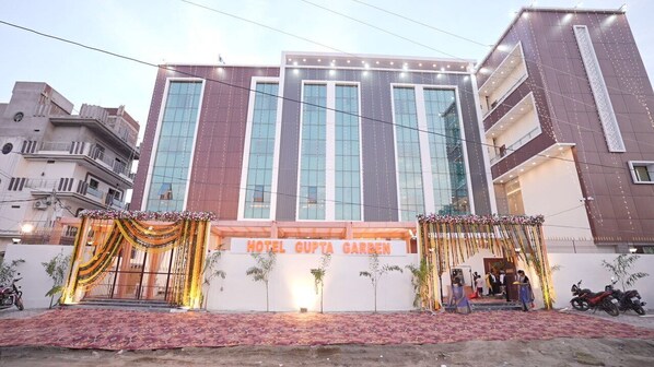 Exterior - HOTEL GUPTA GARDEN (Gaya)