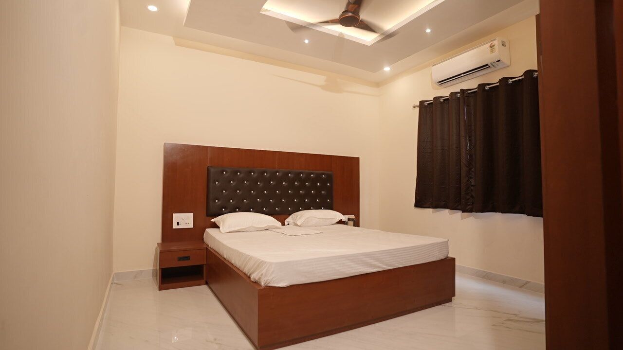 Deluxe Double or Twin Room, Garden View | Meja, ruang kerja komputer riba, kalis bunyi, Wi-fi percuma 