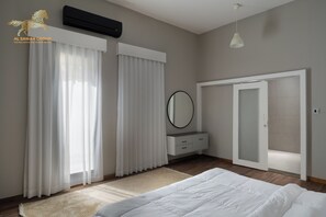 Villa – superior, 5 soverom, bassengutsikt, executive-nivå | Sengetøy i egyptisk bomull og sengetøy av topp kvalitet