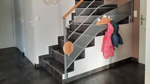 Interior - Large family home in Annecy 6 bedrooms 12 people 15 minutes from the lake! (Annecy)
