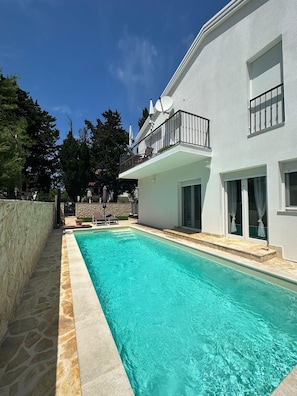 Outdoor pool - Apartment Sun - Happy Sun Apartments Sabunike, Croatia (Privlaka)