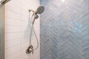 Shower, hair dryer, towels - 8 BR Beach House with a Private Private Pool & Elevator! Big View (Surfside Beach)