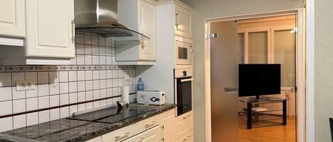 Microwave, oven, stovetop, dishwasher