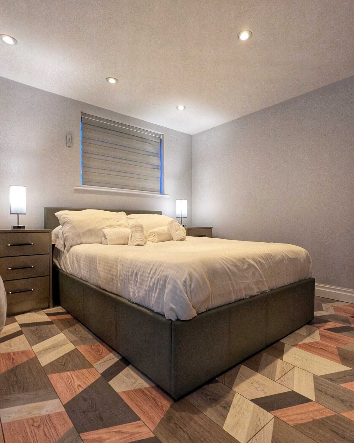 Fabulous 5-bedroom house in Manchester perfect for Groups or Families ...