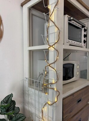Interior - Charming studio for two with balcony in Antibes. (Antibes)