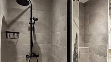 Shower, towels, soap, shampoo