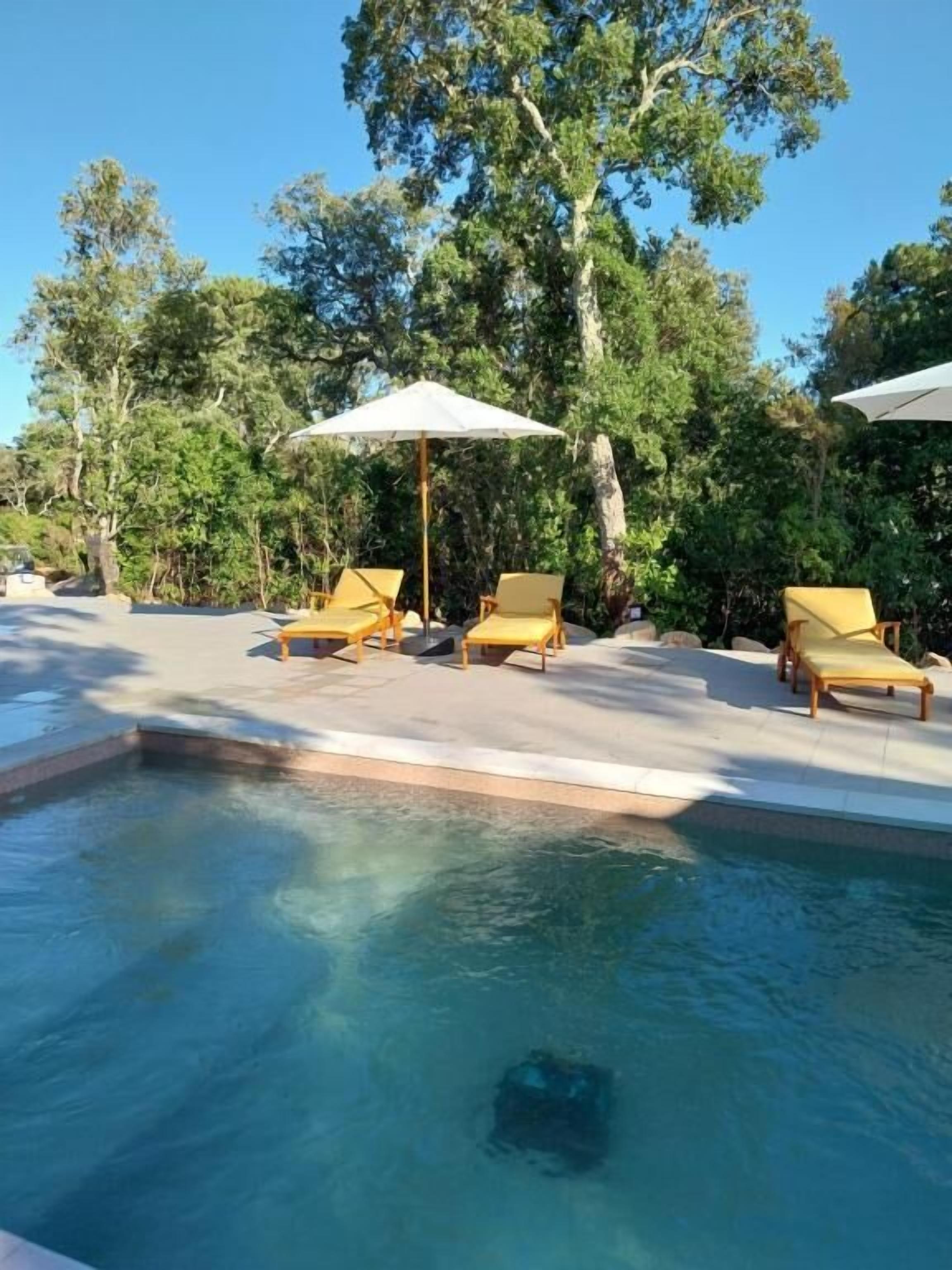 Piscine extérieure (ouverte en saison)