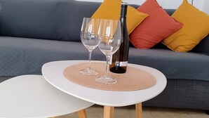 Interior - Spacious and bright with large terrace. Ságaró (Costa Brava) (El Vilar d'Aro)