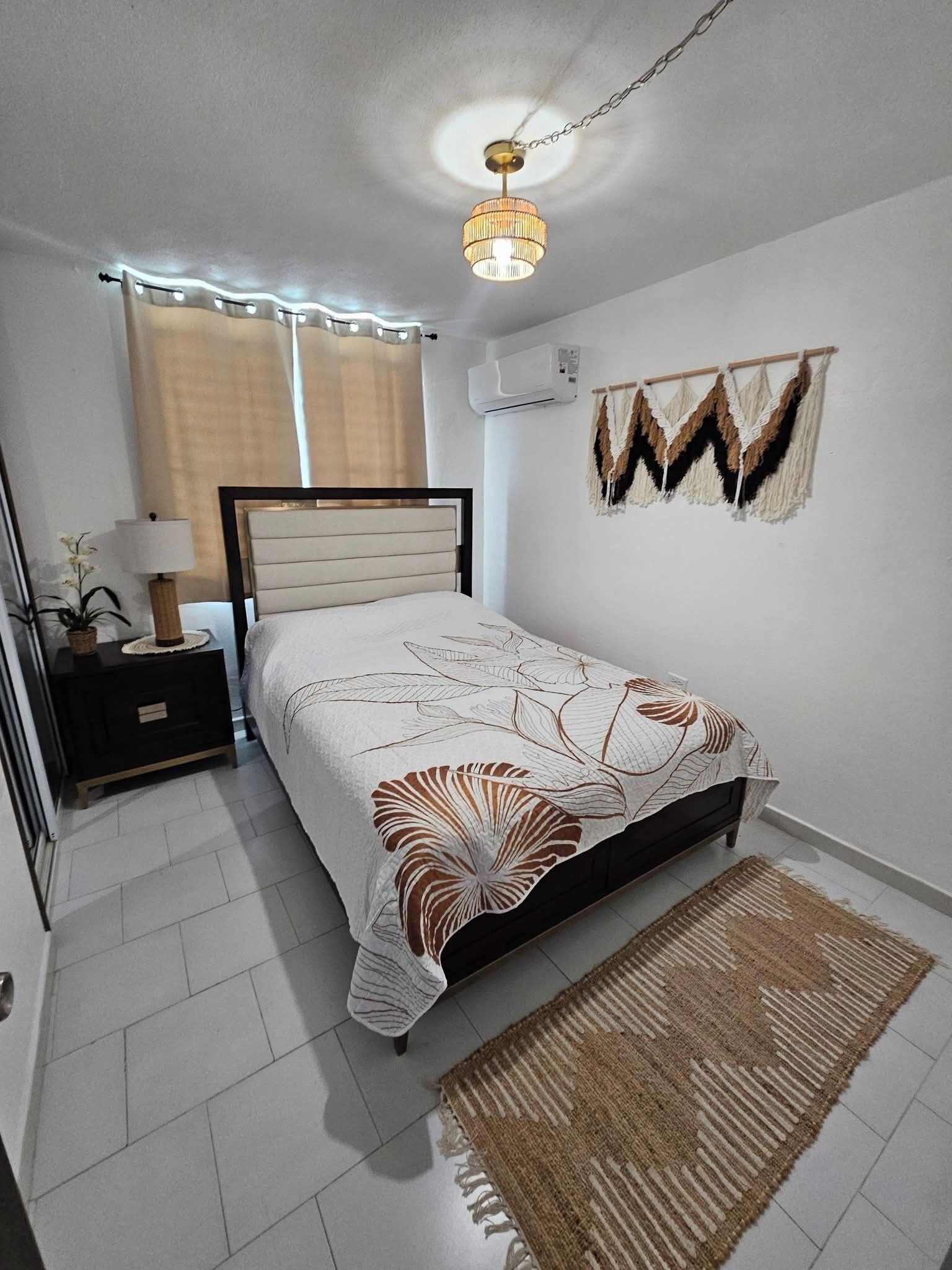 Iron/ironing board, free WiFi