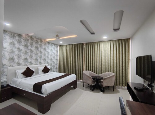 Townhouse Cineplanet Kompally