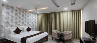 Townhouse Cineplanet Kompally