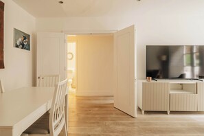 Dining - Garden Flat in Kensington (Greater London)