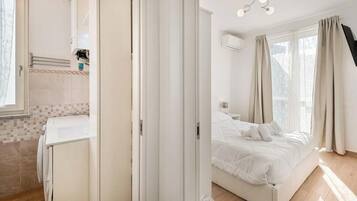 1 Schlafzimmer, Bügeleisen/Bügelbrett