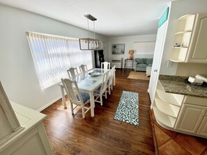 TV - Perfect Beach Vacation Home - One Block From The Beach (Dewey Beach)