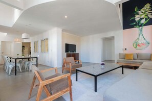 تلفزيون، مكتب