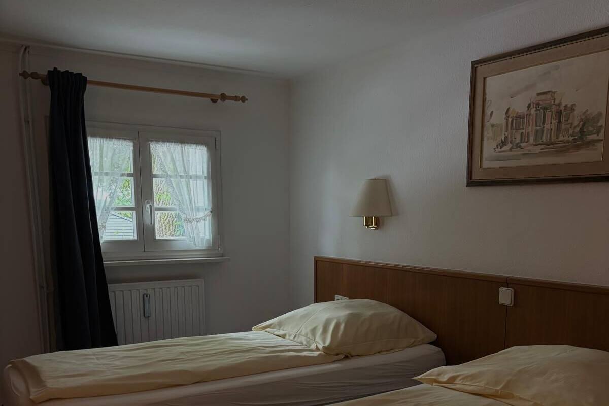 Laptop workspace, free WiFi