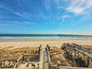 Beach nearby - Bella Vista – Unforgettable Oceanfront Views! (North Topsail Beach)