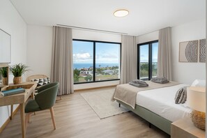 4 bedrooms, desk, iron/ironing board, WiFi - Wonderful tranquil villa with pool|Casa Laranja (Prazeres)