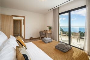 4 bedrooms, desk, iron/ironing board, WiFi - Wonderful tranquil villa with pool|Casa Laranja (Prazeres)