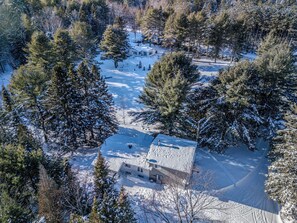 Exterior - Le LumberJack | Indoor Spa • Waterfront - Families - Lanaudière (Saint-Alphonse-Rodriguez)