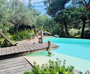 Outdoor pool - La Crouzade, mas de caractère à Sommieres (Sommières)
