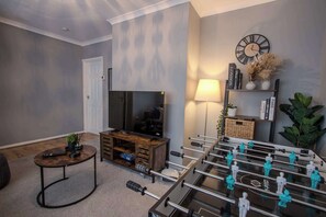 Game room - M27 near Swinton in Greater Manchester (Manchester)