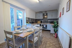 Dining - M27 near Swinton in Greater Manchester (Manchester)